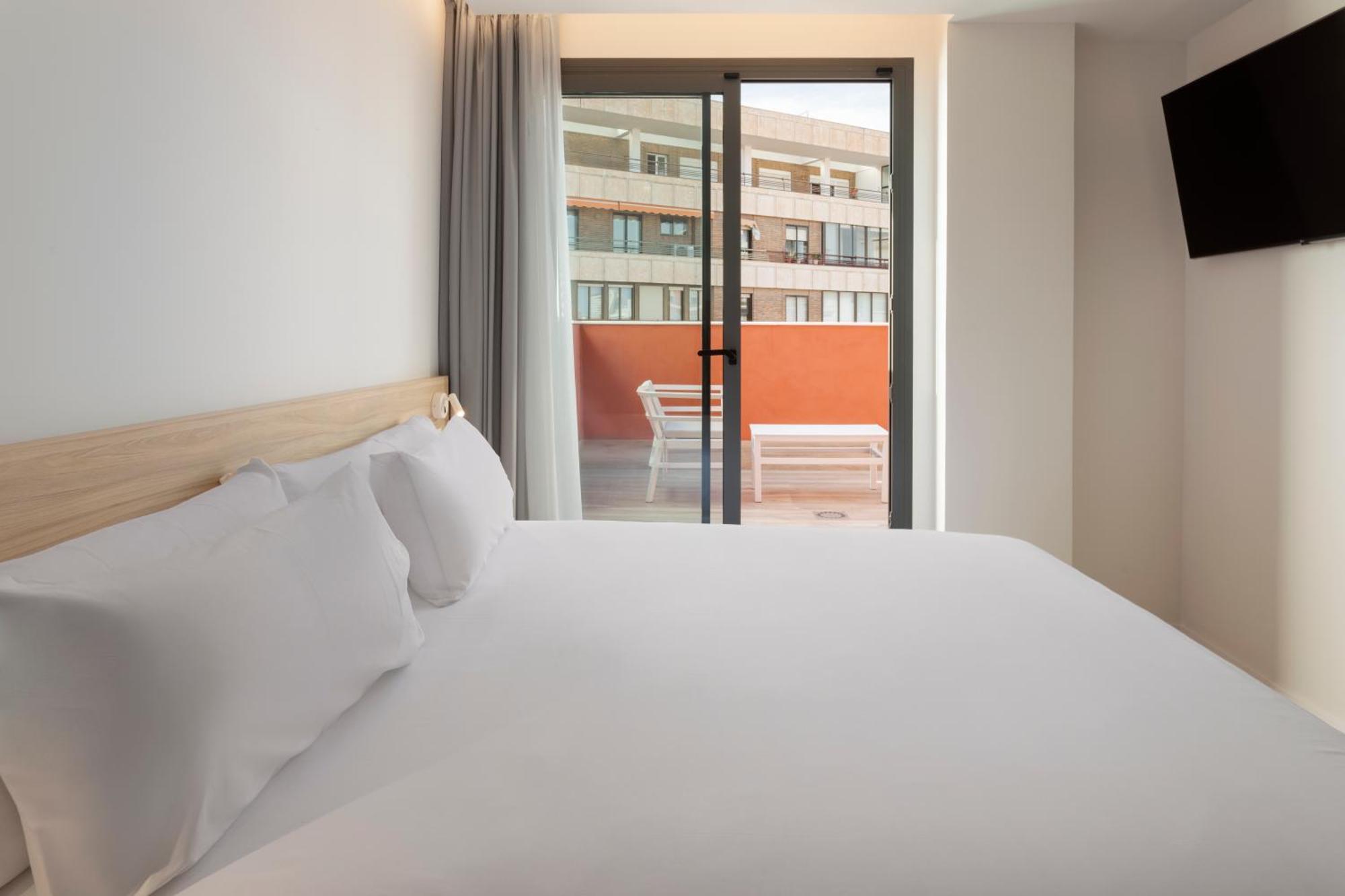 B&B Hotel Alicante Centro エクステリア 写真