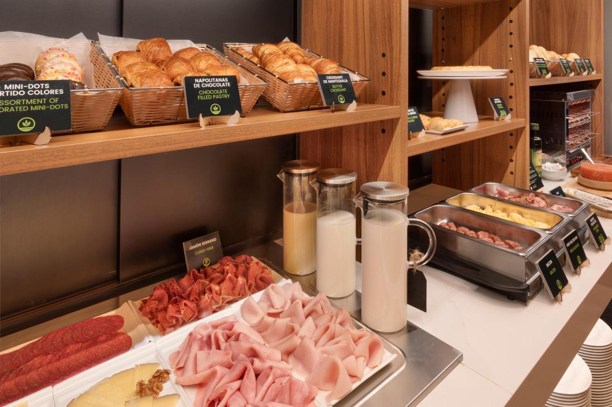 B&B Hotel Alicante Centro エクステリア 写真