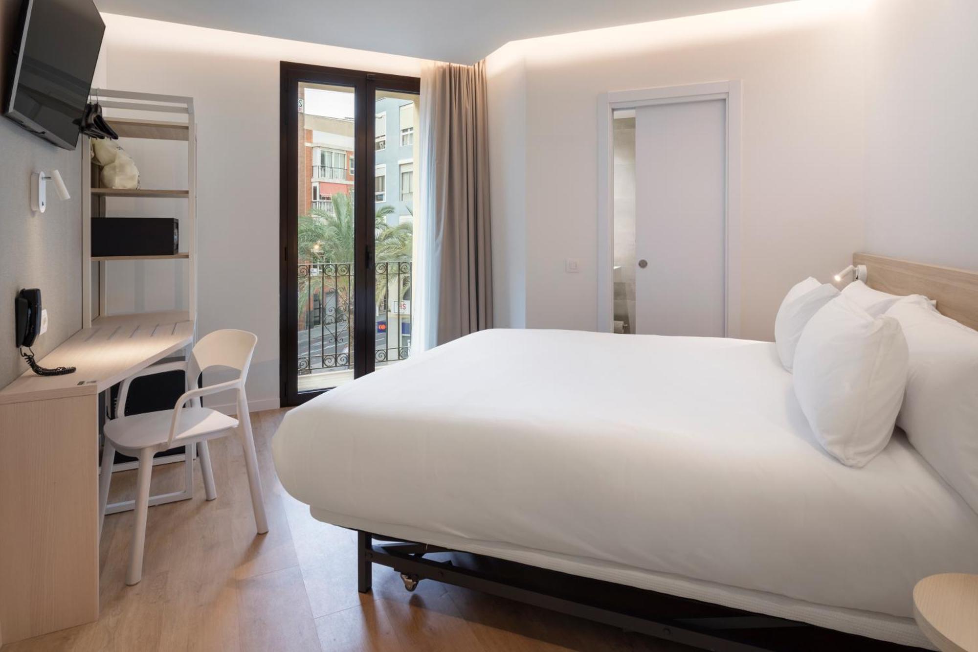 B&B Hotel Alicante Centro エクステリア 写真
