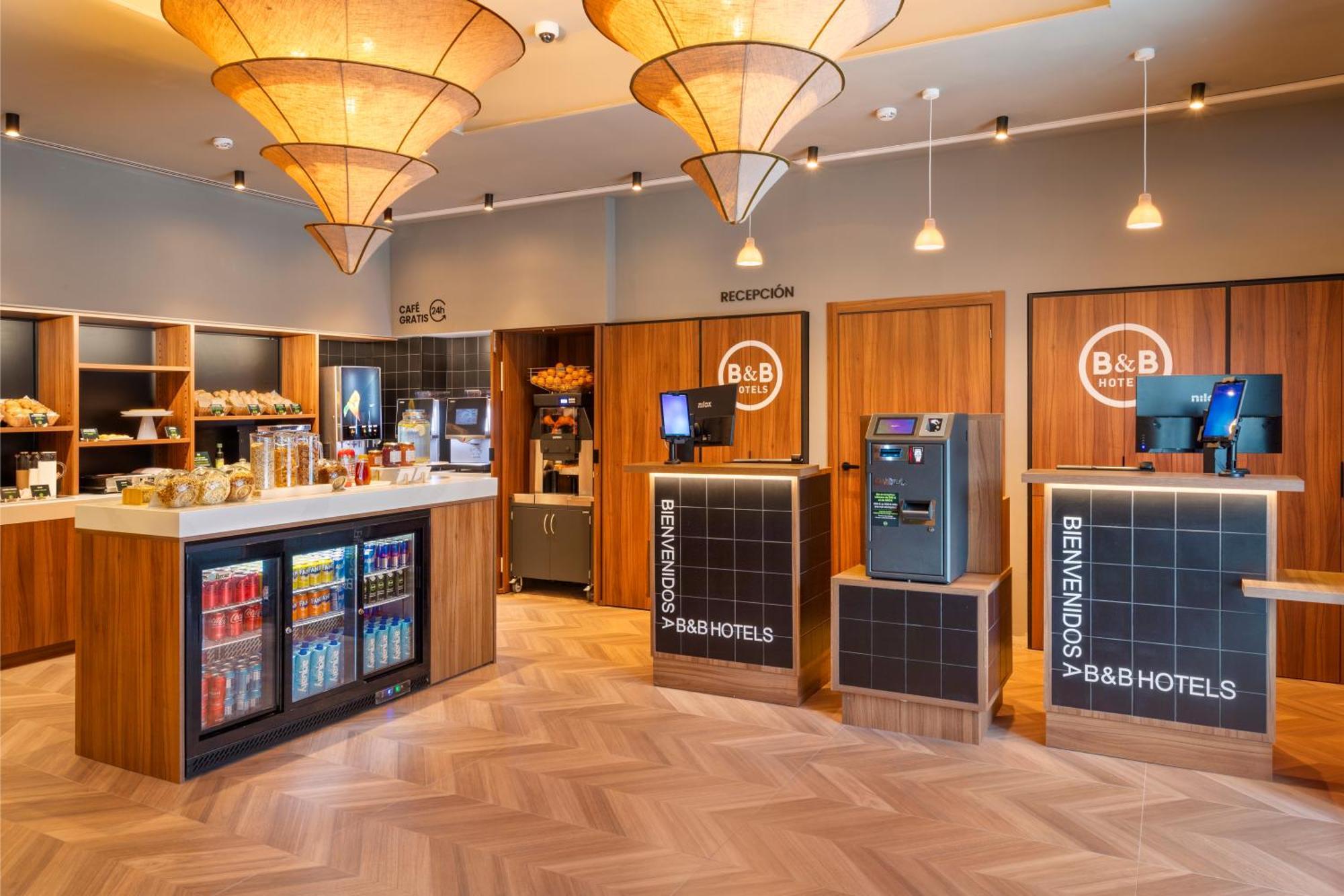 B&B Hotel Alicante Centro エクステリア 写真