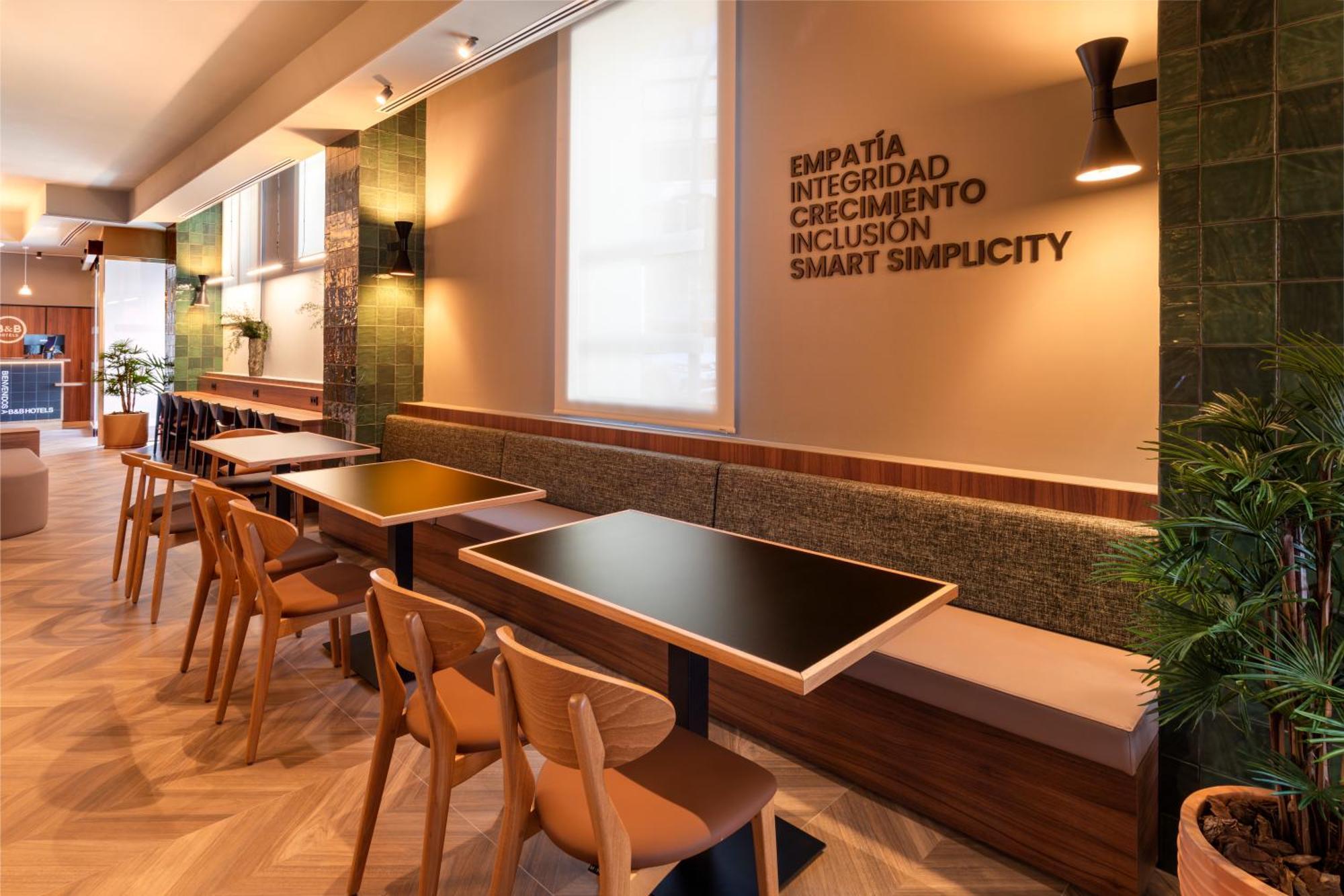 B&B Hotel Alicante Centro エクステリア 写真