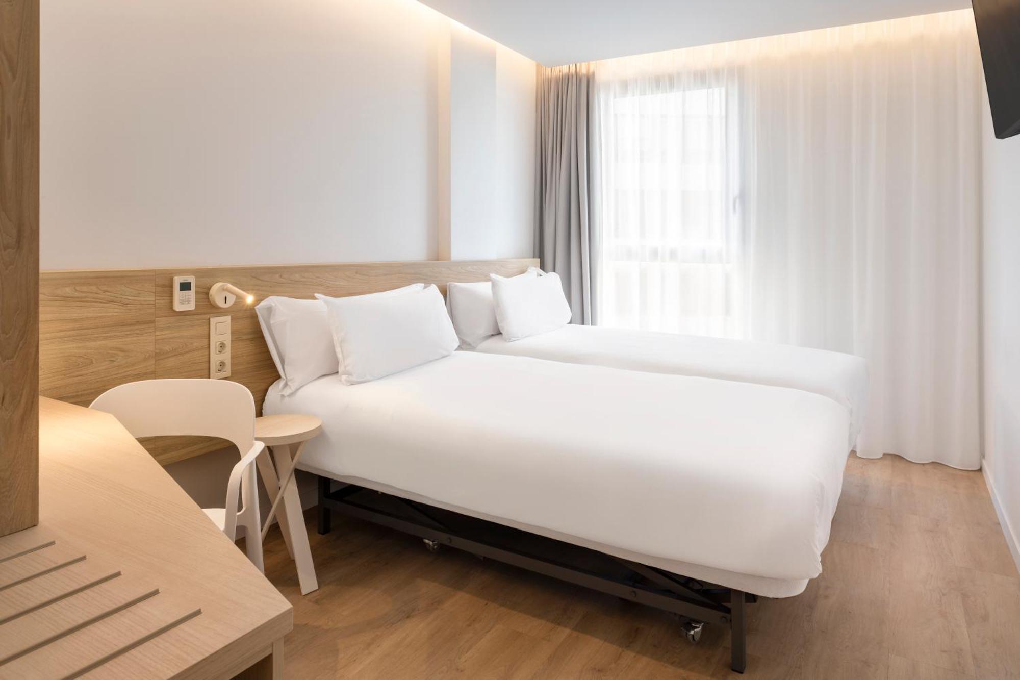 B&B Hotel Alicante Centro エクステリア 写真