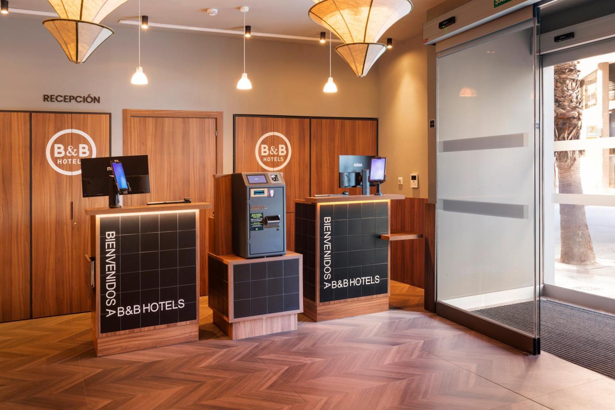 B&B Hotel Alicante Centro エクステリア 写真